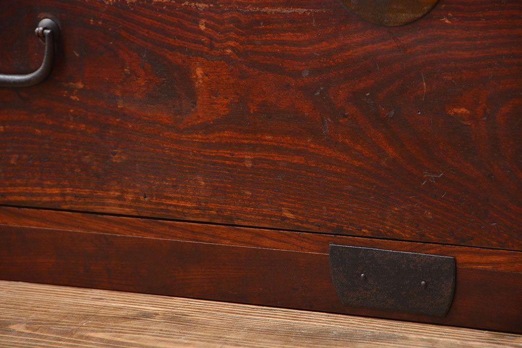 アンティーク家具　古民具・骨董　欅材!丸金具の時代箪笥テレビボード(ローボード)