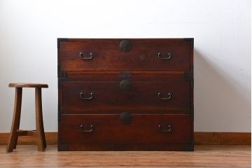 アンティーク家具　古民具・骨董　欅材!丸金具の時代箪笥テレビボード(ローボード)