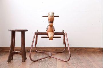 アンティーク雑貨　イギリスアンティーク　小さなかわいいロッキングホース