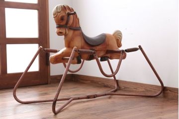 アンティーク雑貨　イギリスアンティーク　小さなかわいいロッキングホース