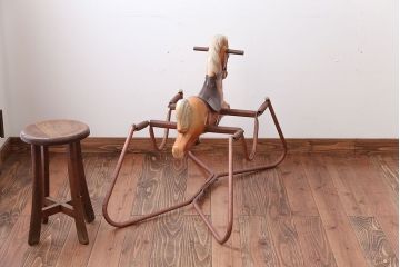 アンティーク雑貨　イギリスアンティーク　小さなかわいいロッキングホース