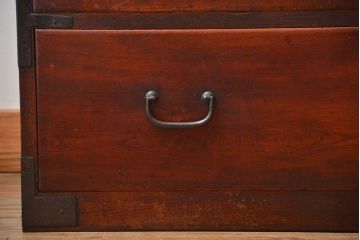 アンティーク家具　古民具・骨董　欅材!丸金具の時代箪笥テレビボード(ローボード)(2)