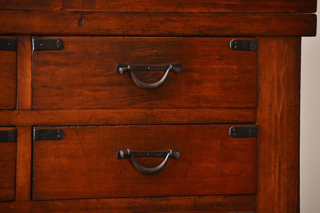 アンティーク家具　古民具・骨董　前面檜材のアンティーク重ね収納棚(水屋箪笥)