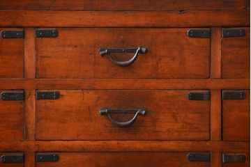 アンティーク家具　古民具・骨董　前面檜材のアンティーク重ね収納棚(水屋箪笥)