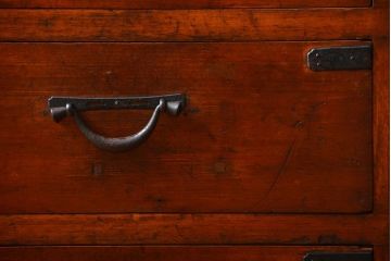 アンティーク家具　古民具・骨董　前面檜材のアンティーク重ね収納棚(水屋箪笥)