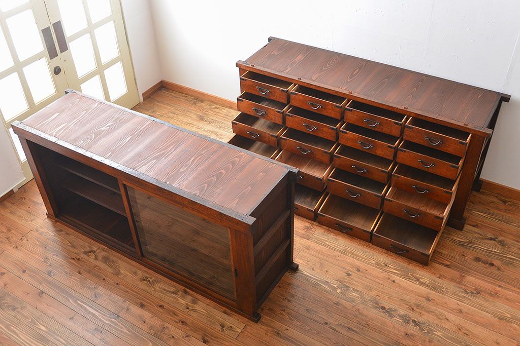 アンティーク家具　古民具・骨董　前面檜材のアンティーク重ね収納棚(水屋箪笥)