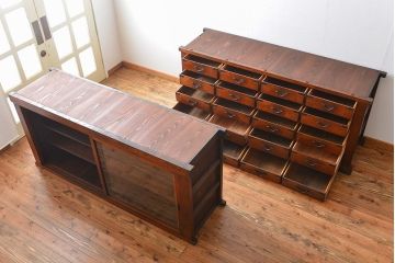 アンティーク家具　古民具・骨董　前面檜材のアンティーク重ね収納棚(水屋箪笥)