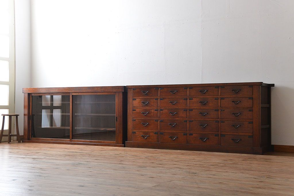 アンティーク家具　古民具・骨董　前面檜材のアンティーク重ね収納棚(水屋箪笥)