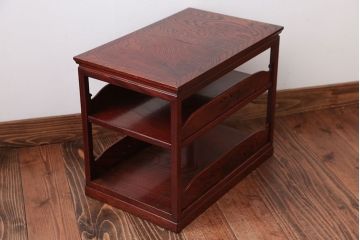 アンティーク雑貨　古民具・骨董　総欅材!漆塗りと透かし彫りが施された小さな飾り棚