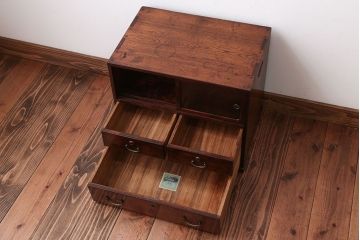 アンティーク家具　古民具・骨董　高級品!古い槐(えんじゅ)材の上質な戸棚付き小引き出し