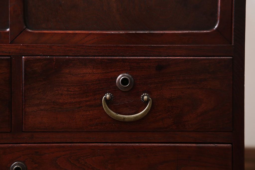 アンティーク家具　古民具・骨董　高級品!古い槐(えんじゅ)材の上質な戸棚付き小引き出し