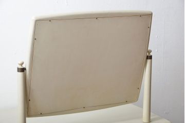 ヴィンテージ家具　北欧ビンテージ　フィンランドASKO製　 シンプルでかわいいドレッサー
