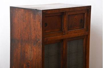 アンティーク家具　和製アンティーク　古い木の味わい深い小振りな収納棚