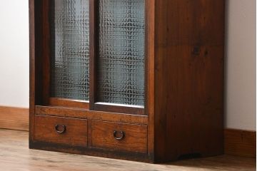 アンティーク家具　和製アンティーク　古い木の味わい深い小振りな収納棚