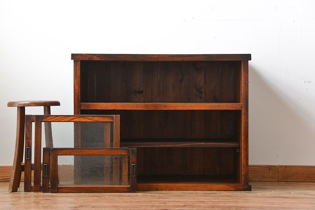 アンティーク家具　古民具・骨董　前面欅材の気泡ガラス戸時代箪笥サイドボード