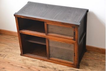 アンティーク家具　古民具・骨董　前面欅材の気泡ガラス戸時代箪笥サイドボード