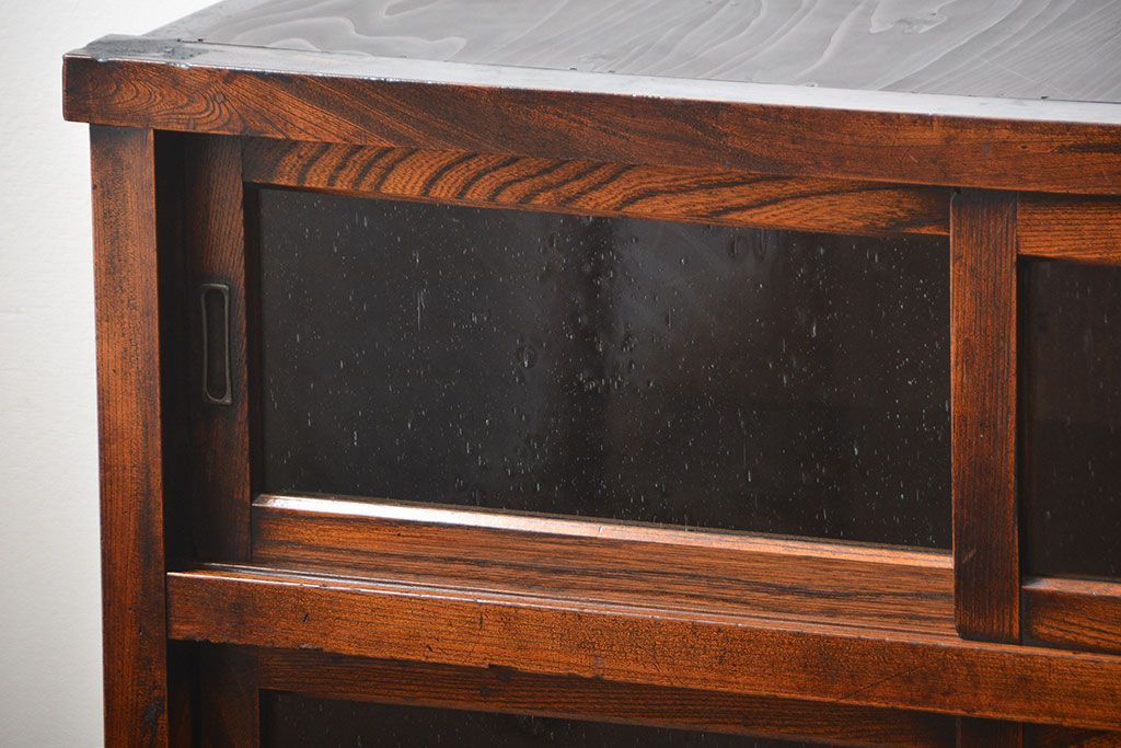アンティーク家具　古民具・骨董　前面欅材の気泡ガラス戸時代箪笥サイドボード