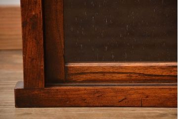 アンティーク家具　古民具・骨董　前面欅材の気泡ガラス戸時代箪笥サイドボード