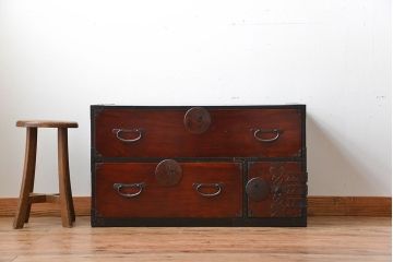 アンティーク家具　古民具・骨董　漆が美しいアンティーク時代箪笥ローボード(2)