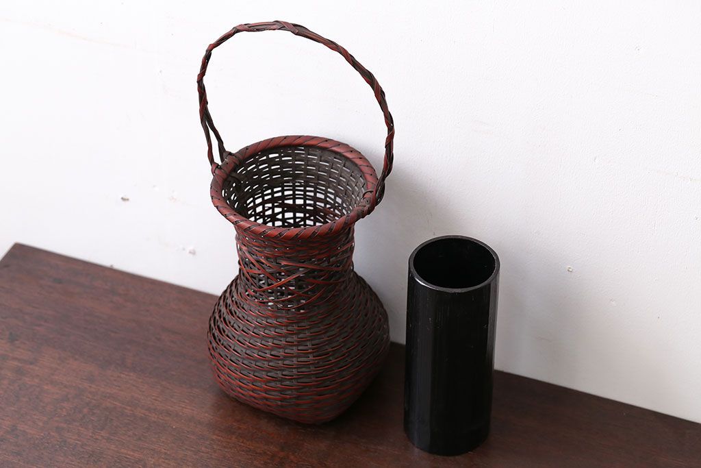 アンティーク雑貨　古民具・骨董　旭洋銘・竹製手付花籠(花入)