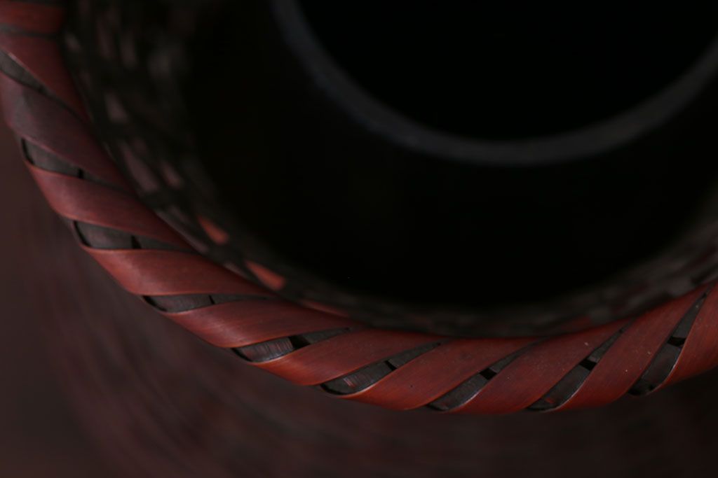 アンティーク雑貨　古民具・骨董　旭洋銘・竹製手付花籠(花入)