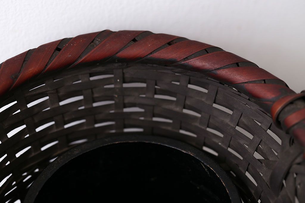 アンティーク雑貨　古民具・骨董　旭洋銘・竹製手付花籠(花入)