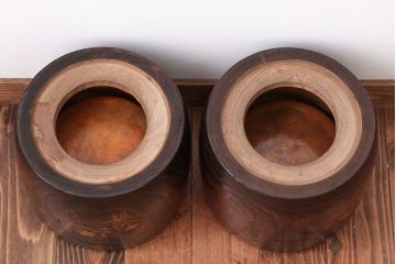 アンティーク雑貨　古民具・骨董　古い螺鈿金蒔絵桐火鉢一対
