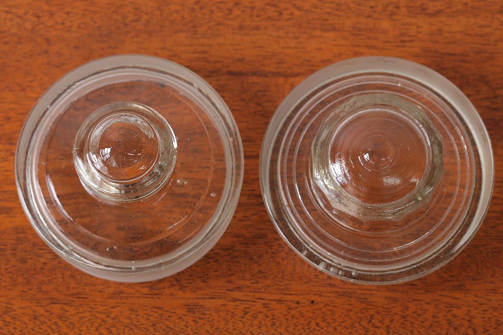 アンティーク雑貨　昭和レトロ　古いアンティークガラス瓶(ビン)2個セット