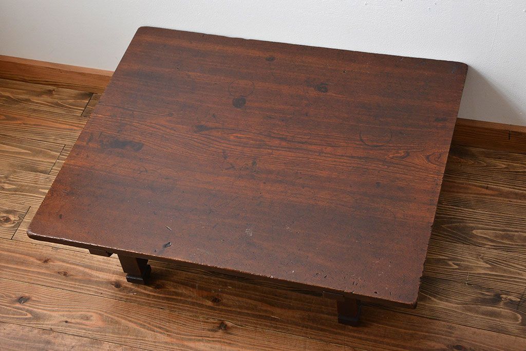 アンティーク家具　和製アンティーク　古い木製のシンプルな座卓(2)