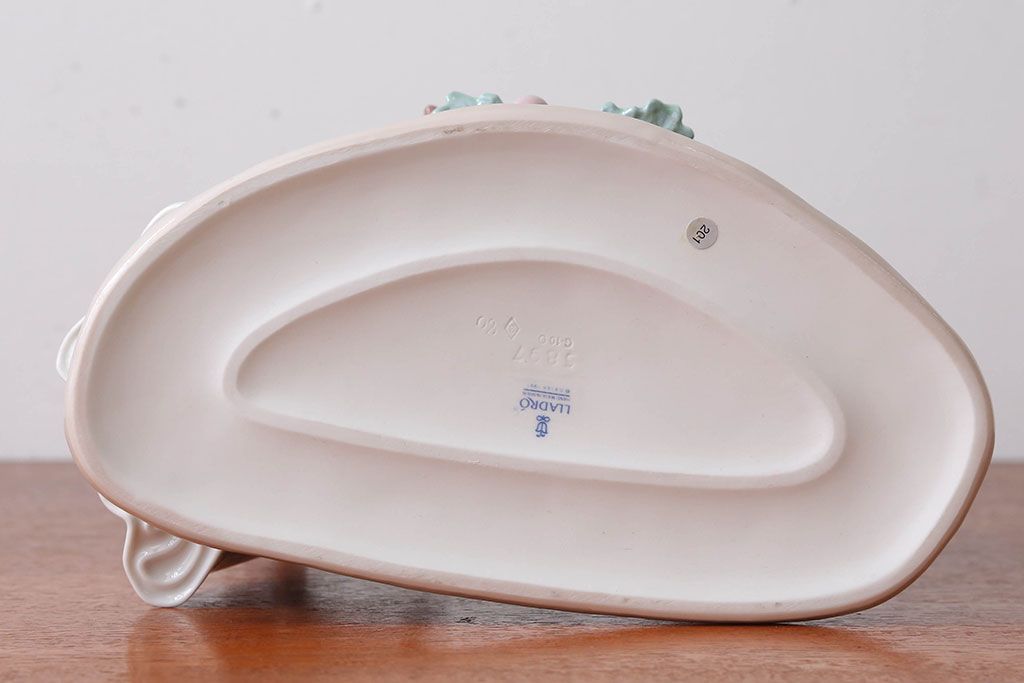 アンティーク雑貨 美品・リヤドロ(LLADRO)クリスマスツリーを飾ろう・箱付き(定価約15万円)