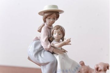 アンティーク雑貨　美品・リヤドロ(LLADRO)シーソーと子供たち(絶版)箱付き(定価約13万円)