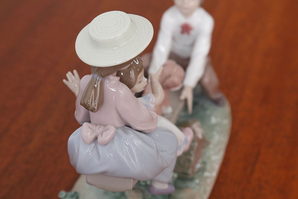 リヤドロ(LLADRO) シーソーと 子供たち 子供の陶器置物 シーソー