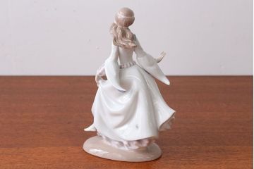 アンティーク雑貨　美品・リヤドロ(LLADRO)シンデレラ・箱付き