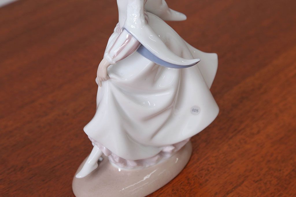 アンティーク雑貨　美品・リヤドロ(LLADRO)シンデレラ・箱付き