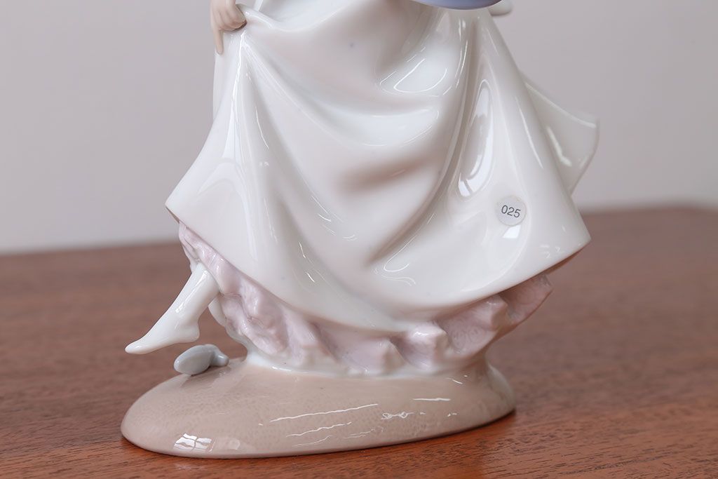 アンティーク雑貨　美品・リヤドロ(LLADRO)シンデレラ・箱付き