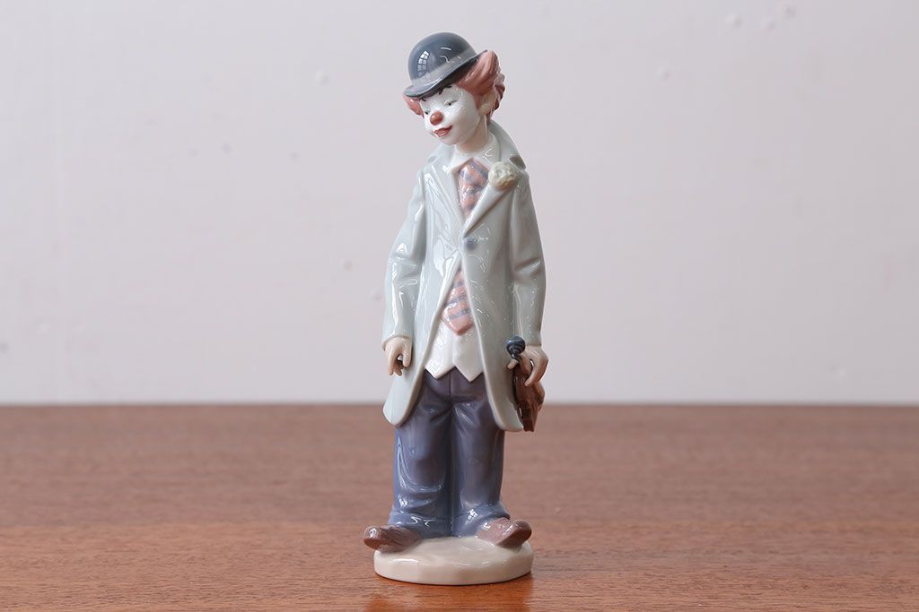 アンティーク雑貨　美品・リヤドロ(LLADRO)少年ピエロ(ヴァイオリン)・箱付き