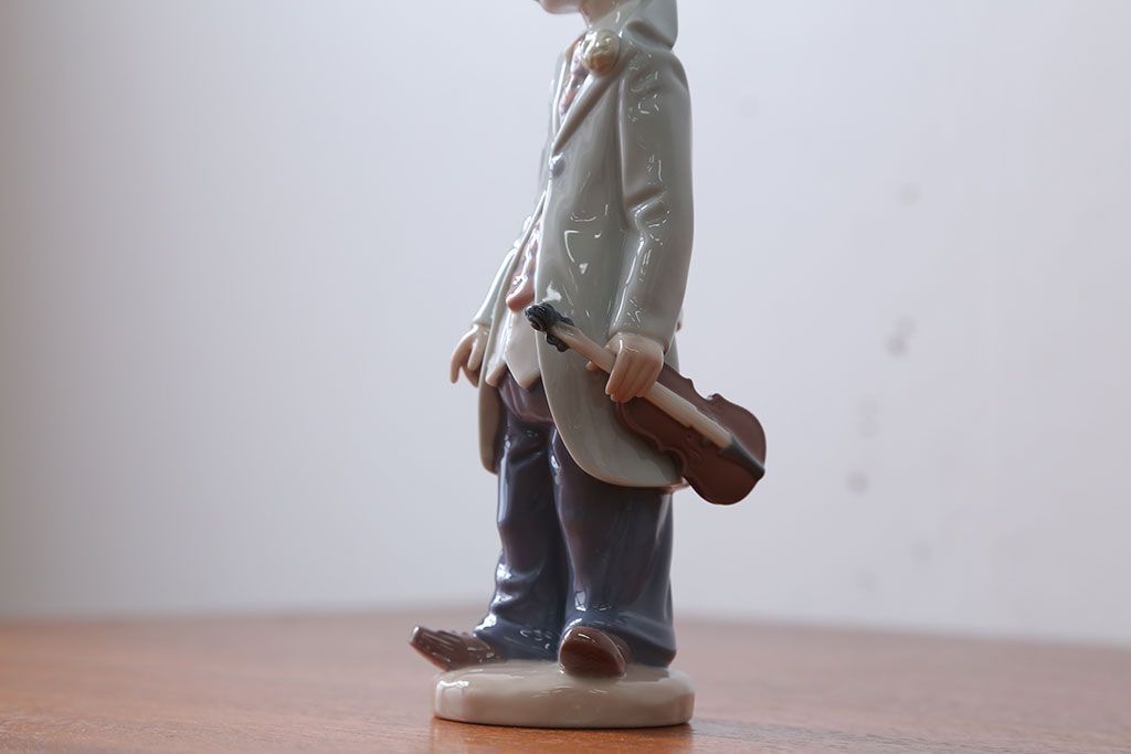 アンティーク雑貨　美品・リヤドロ(LLADRO)少年ピエロ(ヴァイオリン)・箱付き