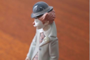 アンティーク雑貨　美品・リヤドロ(LLADRO)少年ピエロ(ヴァイオリン)・箱付き