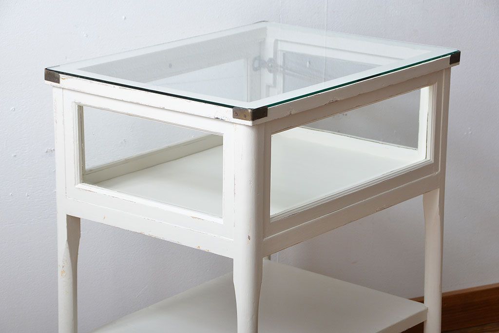 レトロ家具　昭和レトロ　キャスター付き!古いペイントガラスケース