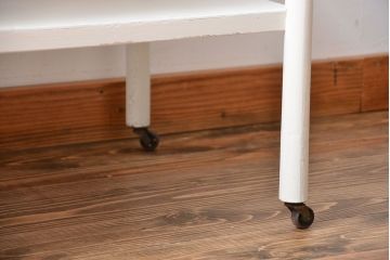 レトロ家具　昭和レトロ　キャスター付き!古いペイントガラスケース