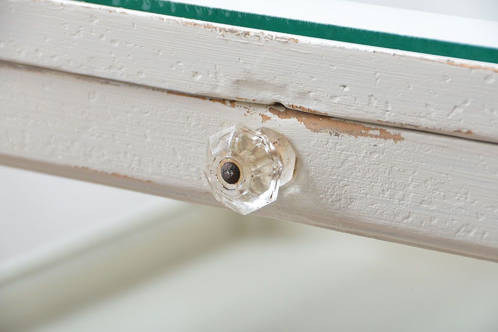 レトロ家具　昭和レトロ　キャスター付き!古いペイントガラスケース