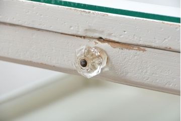 レトロ家具　昭和レトロ　キャスター付き!古いペイントガラスケース