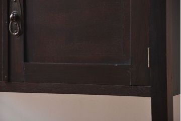 アンティーク家具　イギリスアンティーク　大理石天板の小ぶりなサイドボード