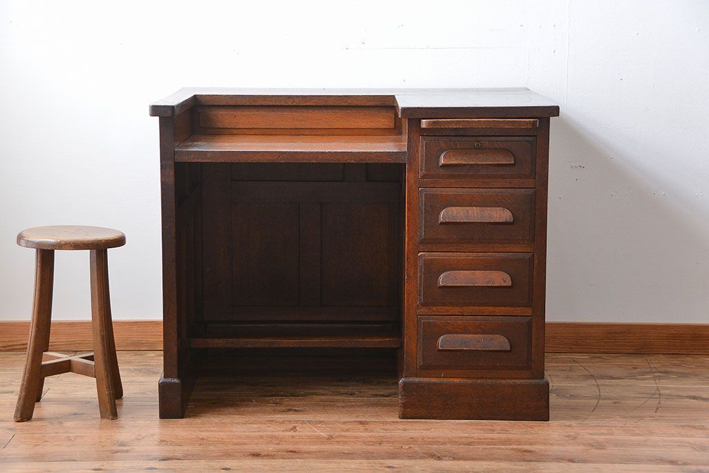 アンティーク家具　和製アンティーク　古いナラ材の重厚で上質な高級片袖机