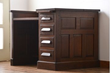 アンティーク家具　和製アンティーク　古いナラ材の重厚で上質な高級片袖机