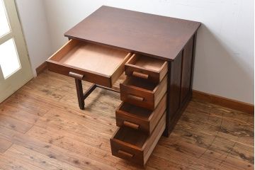 レトロ家具　昭和レトロ　古いナラ材の上品なアンティークデスク(片袖机)