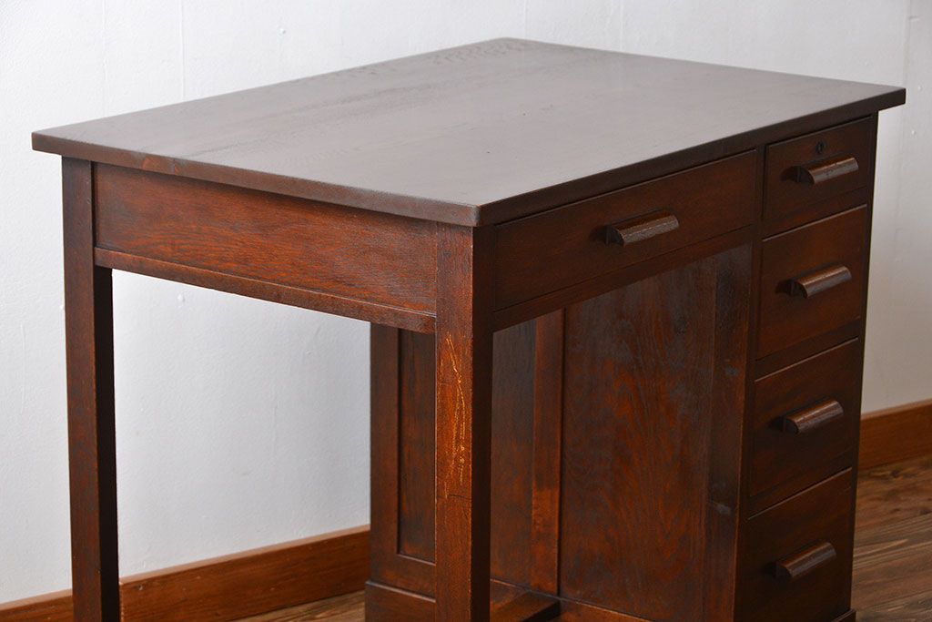 レトロ家具　昭和レトロ　古いナラ材の上品なアンティークデスク(片袖机)