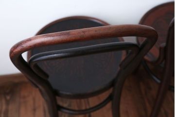 アンティーク家具　アンティーク　THONET(トーネット)社製バルーンバックベントウッドチェア2脚セット