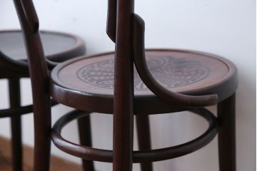アンティーク家具　アンティーク　THONET(トーネット)社製バルーンバックベントウッドチェア2脚セット