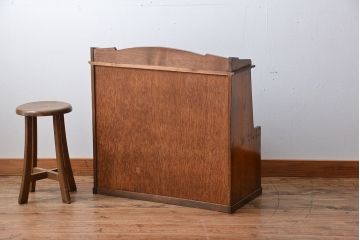 アンティーク家具　和製アンティーク　古い栓材の小ぶりなライティングビューロー